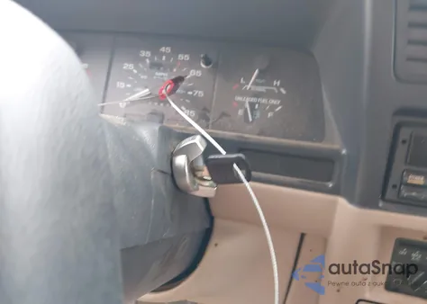 1994 Ford Ranger Super Cab z USA, uszkodzony, nr VIN 1FTCR14A4RTA13681